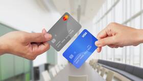 Как заказать карту Visa в России в Перекресток