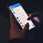 Как переслать фотографии из WhatsApp